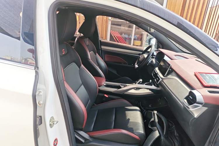 Used Geely Auto Coolray 2019 Sport Version 260T DCT Explorer China VI Standard Right Front Seat