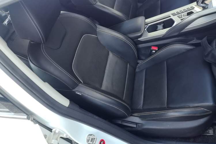 Used Geely Auto Coolray 2019 260T DCT Knight China V Standard Right Front Seat