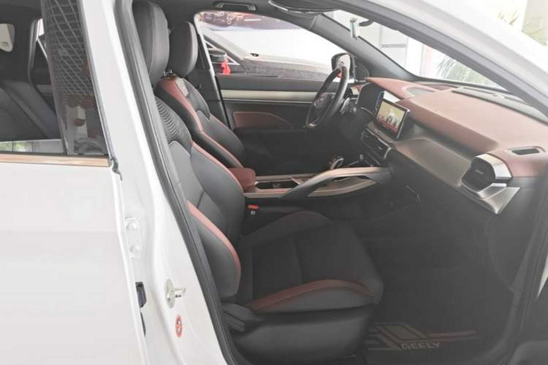 Used Geely Auto Coolray 2019 Sport Version 260T DCT Explorer China VI Standard Right Front Seat