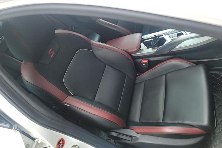 Used Geely Auto Coolray 2019 260T DCT Knight China VI Standard Right Front Seat