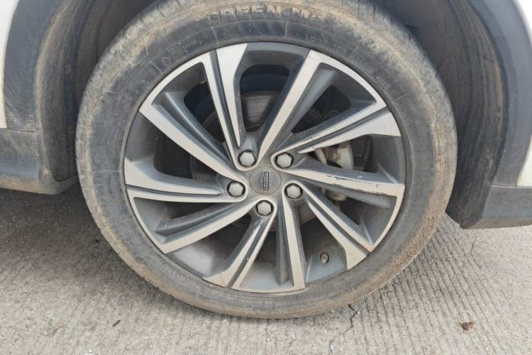 Used Geely Auto Coolray 2019 260T DCT Knight China V Standard Right Front Wheel Hub