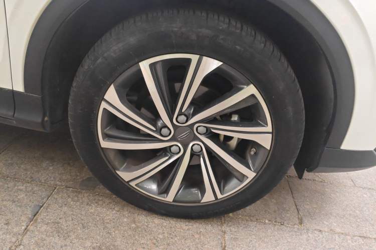 Used Geely Auto Coolray 2019 260T DCT Explorer China VI Standard Right Front Wheel Hub
