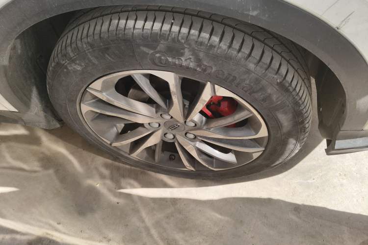 Used Geely Auto Coolray 2019 Sport Model 260T DCT Battle China V Standard Right Front Wheel Hub