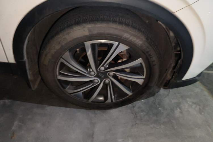 Used Geely Auto Coolray 2019 260T DCT Explorer China V Standard Right Front Wheel Hub
