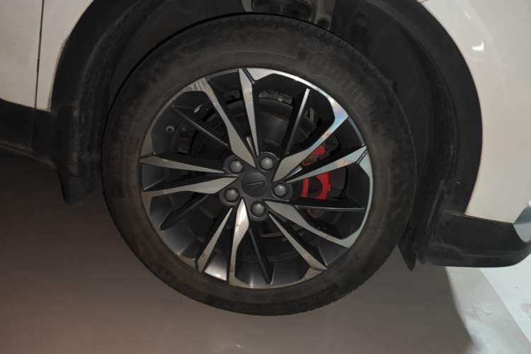 Used Geely Auto Coolray 2019 Sport Model 260T DCT Patrol China V Standard Right Front Wheel Hub