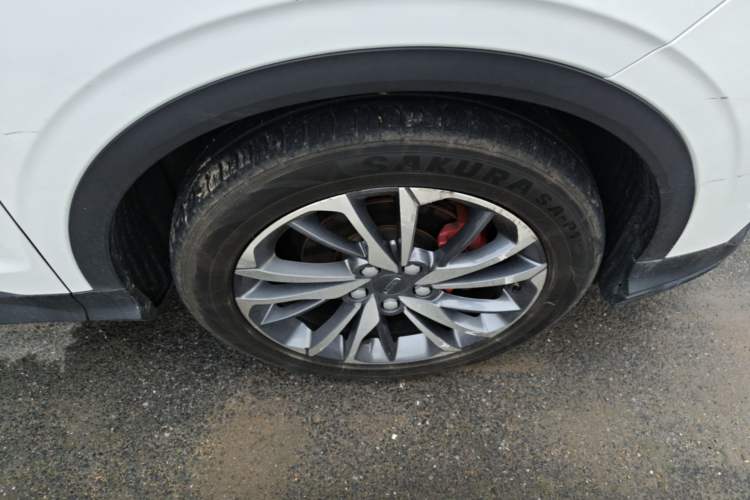 Used Geely Auto Coolray 2019 Sport Version 260T DCT Explorer China VI Standard Right Front Wheel Hub