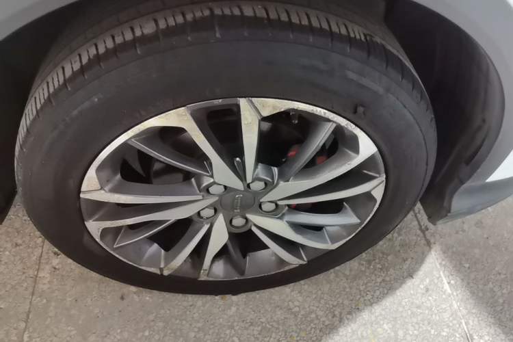 Used Geely Auto Coolray 2019 Sport Version 260T DCT Explorer China VI Standard Right Front Wheel Hub