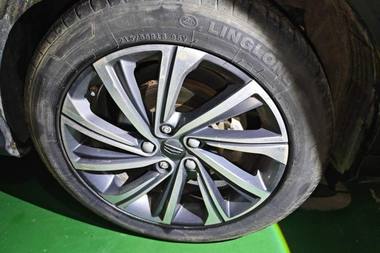 Used Geely Auto Coolray 2019 260T DCT Knight China V Standard Right Front Wheel Hub