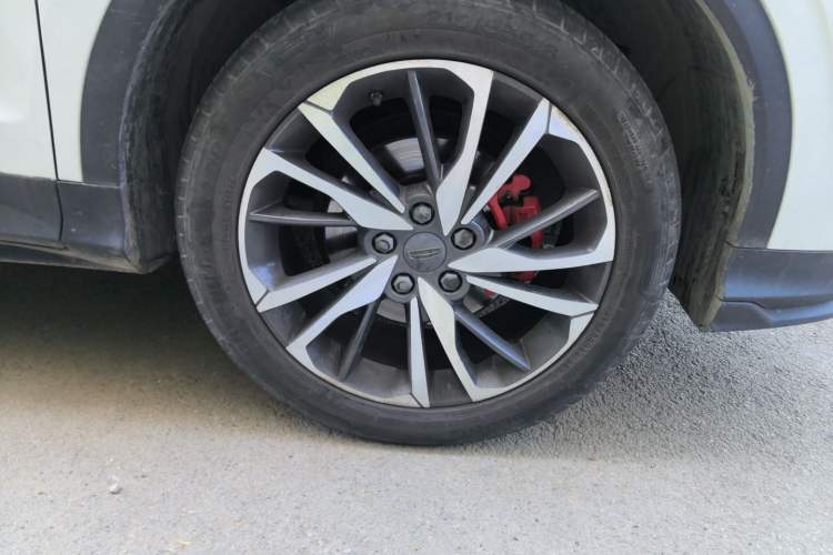 Used Geely Auto Coolray 2019 Sport Version 260T DCT Explorer China VI Standard Right Front Wheel Hub