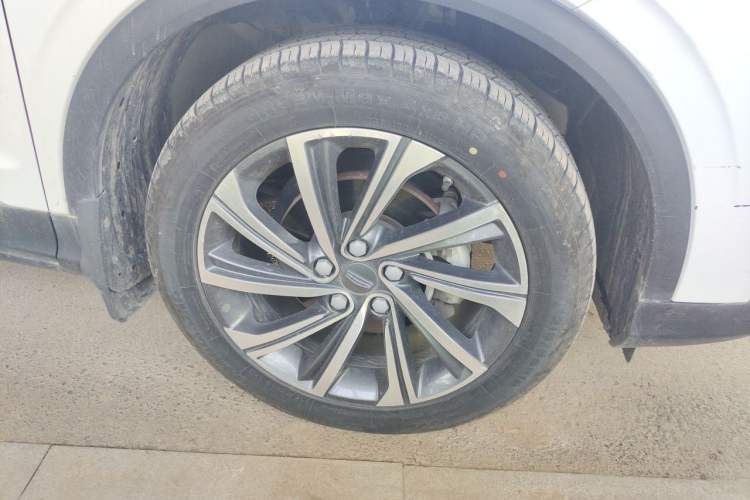 Used Geely Auto Coolray 2019 260T DCT Explorer China VI Standard Right Front Wheel Hub
