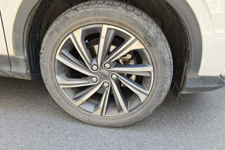 Used Geely Auto Coolray 2019 260T DCT Knight China V Standard Right Front Wheel Hub