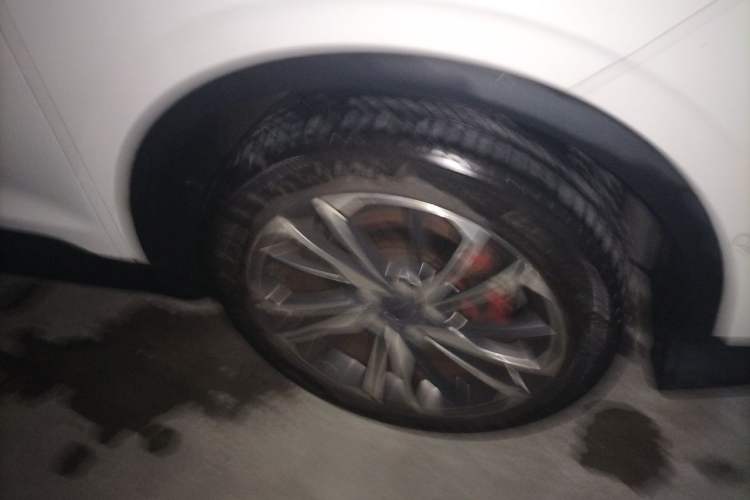 Used Geely Auto Coolray 2019 260T DCT Knight China V Standard Right Front Wheel Hub