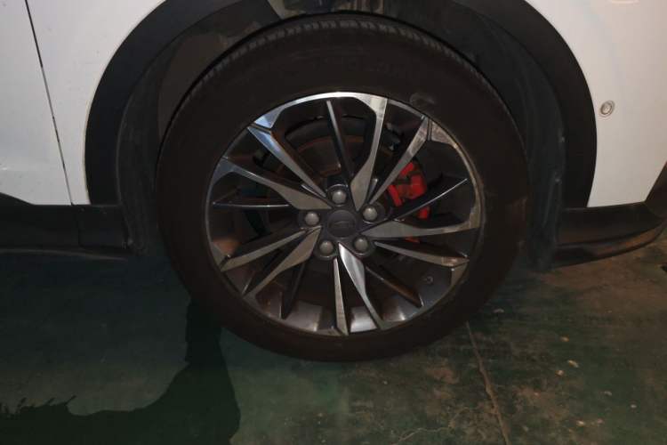 Used Geely Auto Coolray 2019 Sport Model 260T DCT Battle China V Standard Right Front Wheel Hub