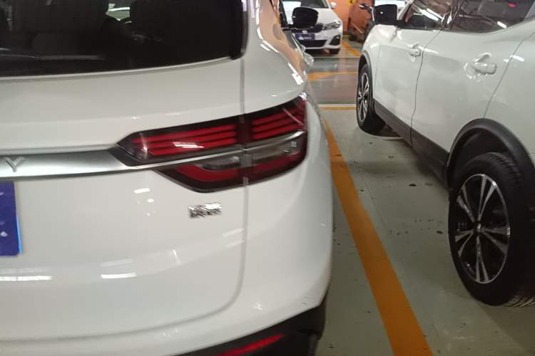 Used Geely Auto Coolray 2019 Sport Version 260T DCT Explorer China VI Standard Right Rear Taillight