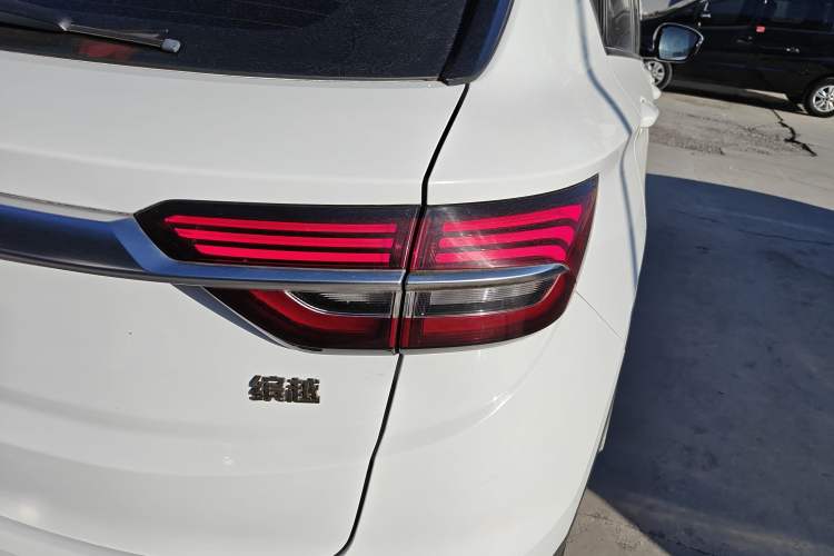 Used Geely Auto Coolray 2019 Sport Model 260T DCT Patrol China V Standard Right Rear Taillight