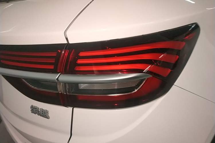 Used Geely Auto Coolray 2019 260T DCT Explorer China V Standard Right Rear Taillight