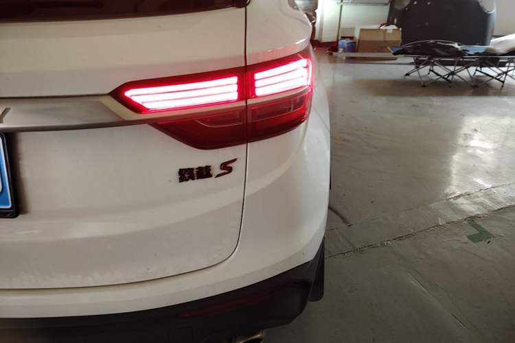 Used Geely Auto Coolray 2019 Sport Version 260T DCT Battle China VI Standard Right Rear Taillight