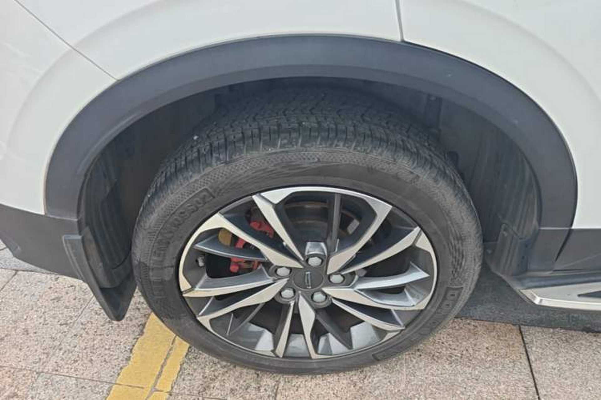 Used Geely Auto Coolray 2019 Sport Version 260T DCT Explorer China VI Standard Right Rear Wheel Hub