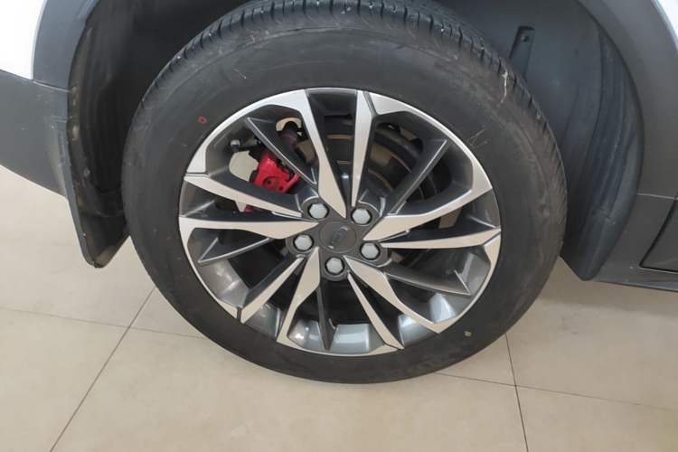 Used Geely Auto Coolray 2019 Sport Model 260T DCT Patrol China V Standard Right Rear Wheel Hub