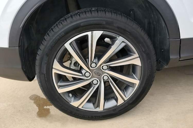 Used Geely Auto Coolray 2019 260T DCT Knight China V Standard Right Rear Wheel Hub