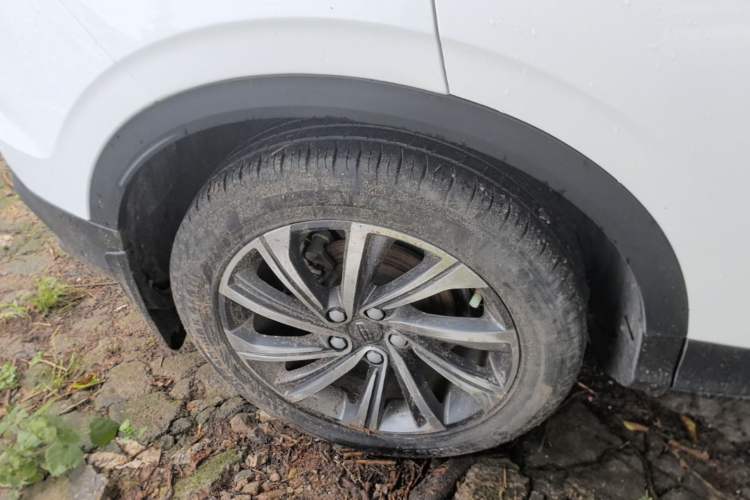 Used Geely Auto Coolray 2019 260T DCT Explorer China V Standard Right Rear Wheel Hub