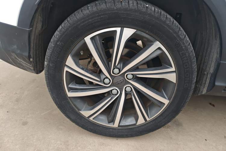 Used Geely Auto Coolray 2019 260T DCT Knight China V Standard Right Rear Wheel Hub