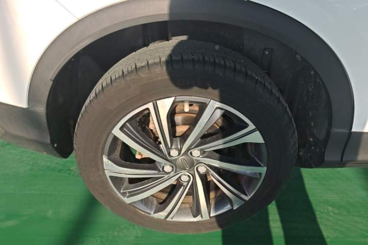 Used Geely Auto Coolray 2019 260T DCT Knight China VI Standard Right Rear Wheel Hub
