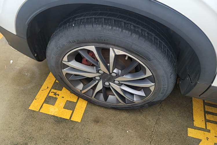 Used Geely Auto Coolray 2019 260T DCT Knight China VI Standard Right Rear Wheel Hub