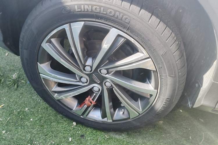Used Geely Auto Coolray 2019 260T DCT Explorer China VI Standard Right Rear Wheel Hub