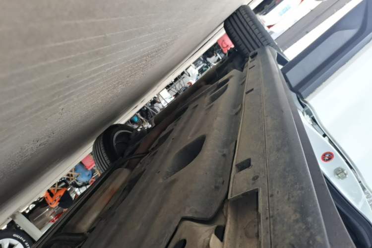 Used Geely Auto Coolray 2019 Sport Version 260T DCT Battle China VI Standard Right Side Sill