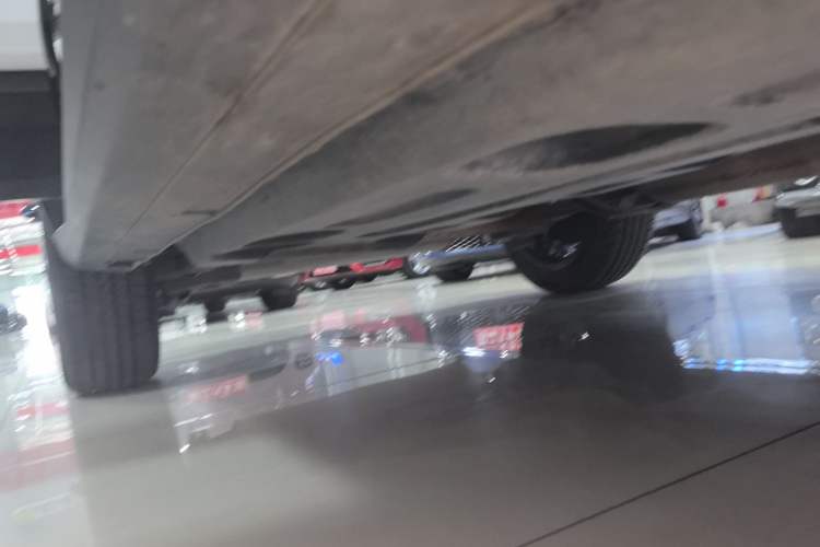Used Geely Auto Coolray 2019 Sport Version 260T DCT Explorer China VI Standard Right Side Sill
