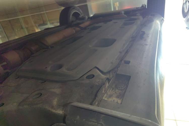 Used Geely Auto Coolray 2019 260T DCT Knight China V Standard Right Side Sill
