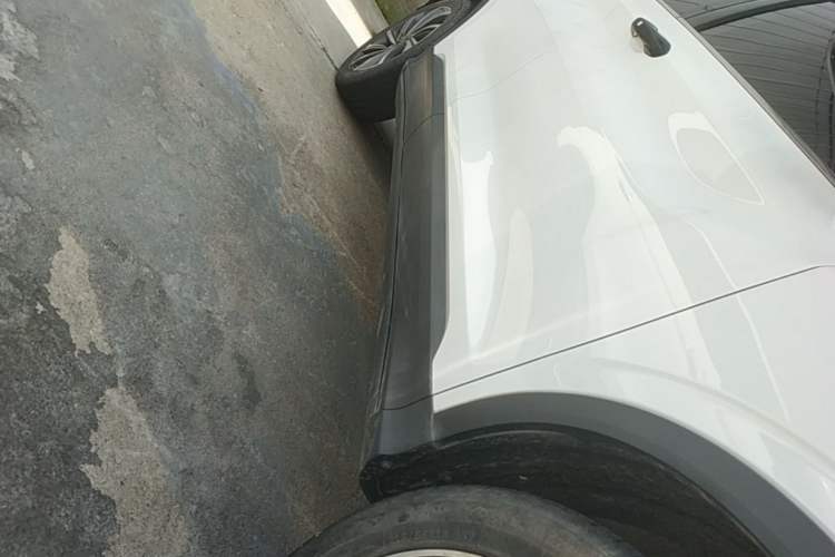 Used Geely Auto Coolray 2019 260T DCT Knight China VI Standard Right Side Sill