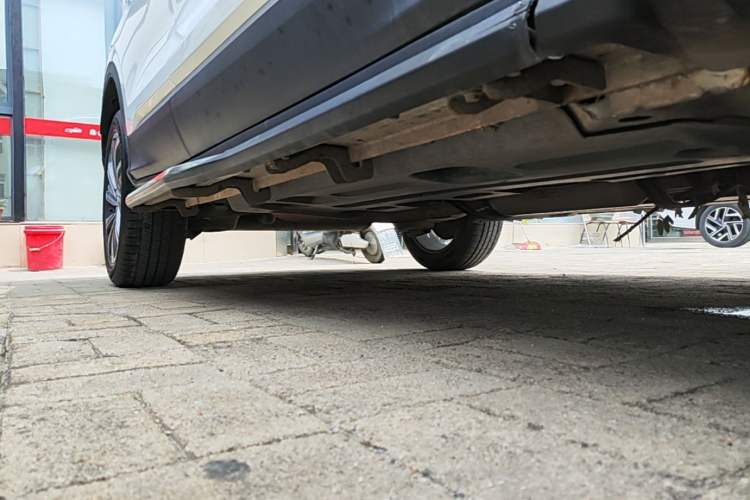 Used Geely Auto Coolray 2019 260T DCT Knight China V Standard Right Side Sill