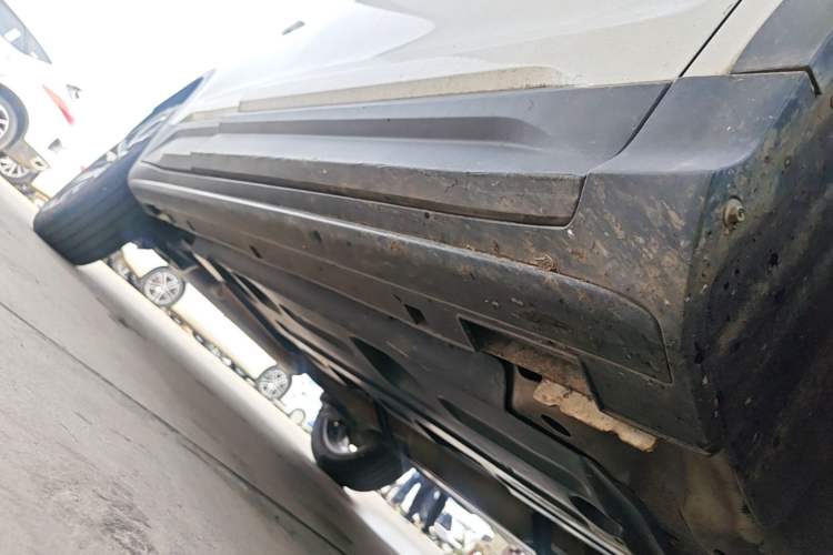 Used Geely Auto Coolray 2019 Sport Version 260T DCT Explorer China VI Standard Right Side Sill