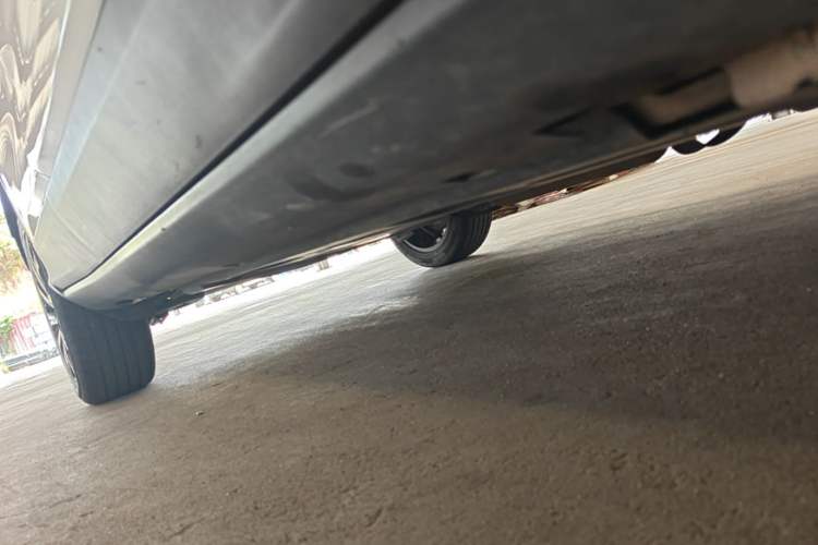 Used Geely Auto Coolray 2019 260T DCT Knight China VI Standard Right Side Sill