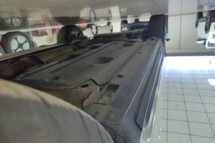 Used Geely Auto Coolray 2019 Sport Model 260T DCT Battle China V Standard Right Side Sill