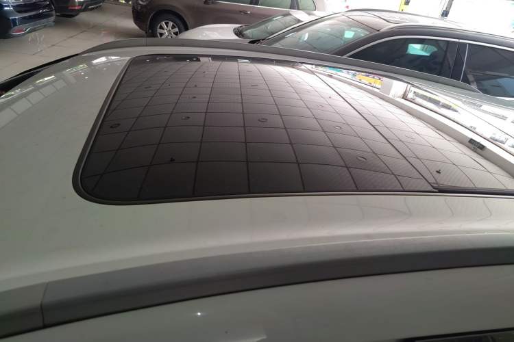 Used Geely Auto Coolray 2019 260T DCT Knight China V Standard Roof