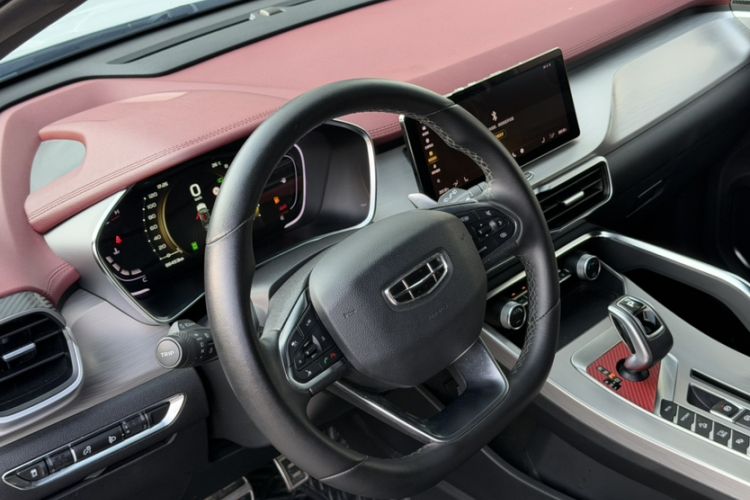 Used Geely Auto Coolray 2019 Sport Version 260T DCT Battle China VI Standard Steering Wheel
