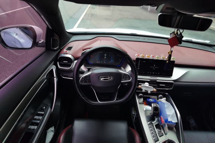 Used Geely Auto Coolray 2019 Sport Model 260T DCT Battle China V Standard Steering Wheel