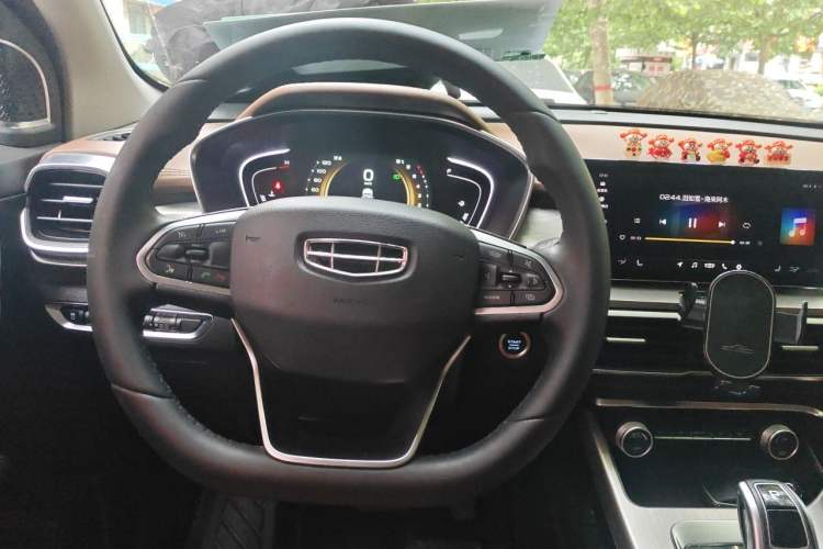 Used Geely Auto Coolray 2019 260T DCT Explorer China VI Standard Steering Wheel
