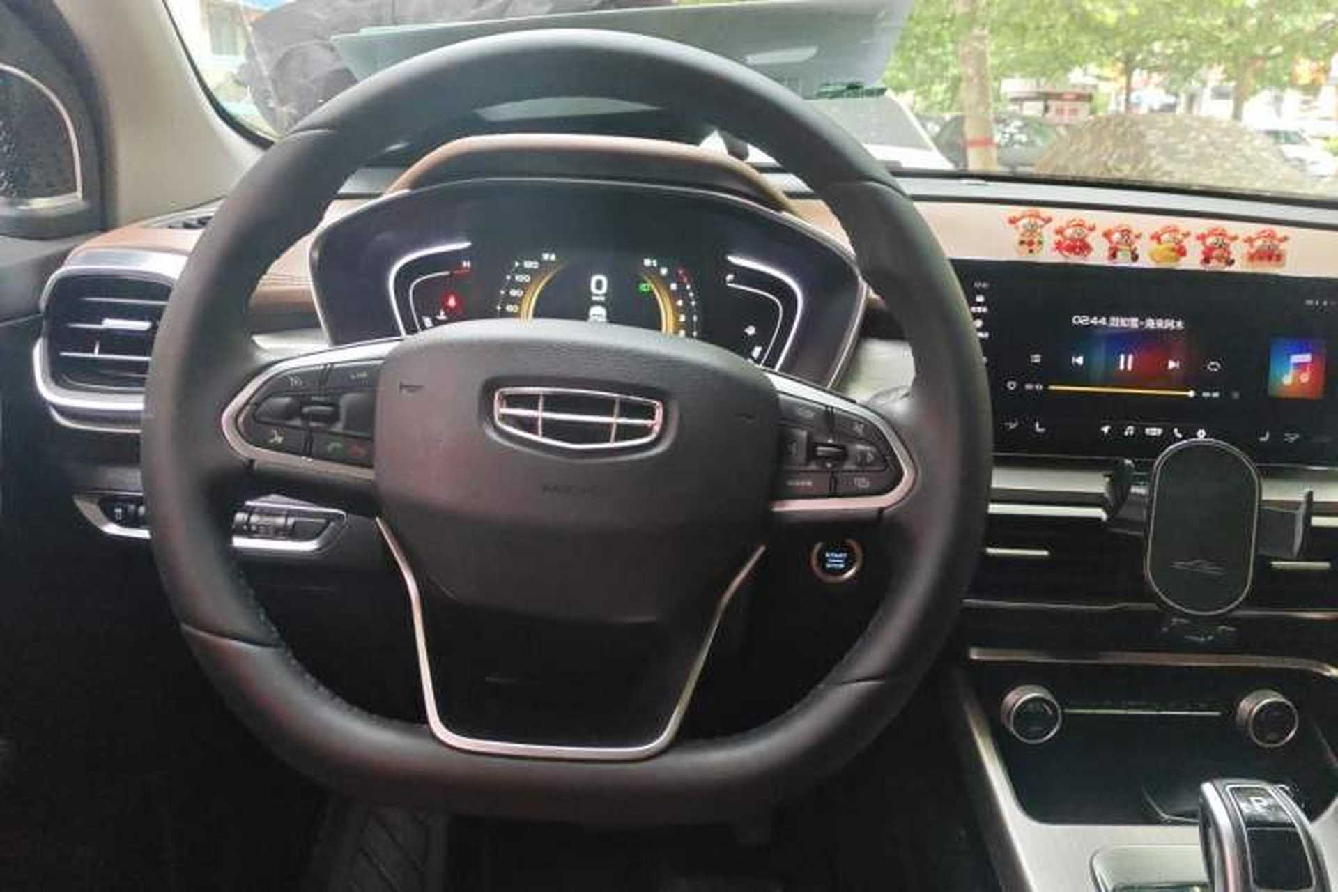 Used Geely Auto Coolray 2019 260T DCT Explorer China VI Standard Steering Wheel