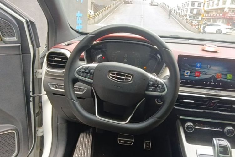 Used Geely Auto Coolray 2019 Sport Model 260T DCT Battle China V Standard Steering Wheel