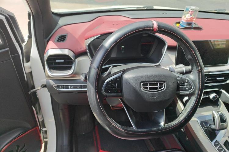 Used Geely Auto Coolray 2019 260T DCT Explorer China V Standard Steering Wheel