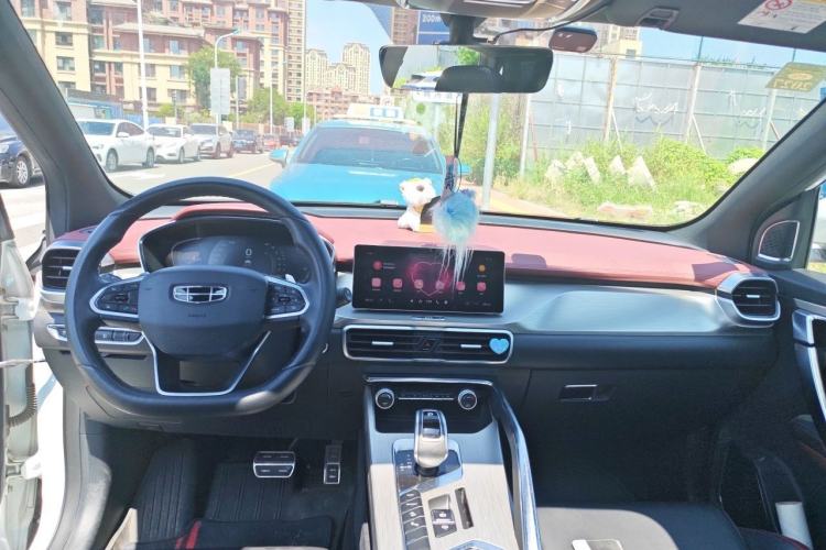 Used Geely Auto Coolray 2019 Sport Model 260T DCT Patrol China V Standard Steering Wheel
