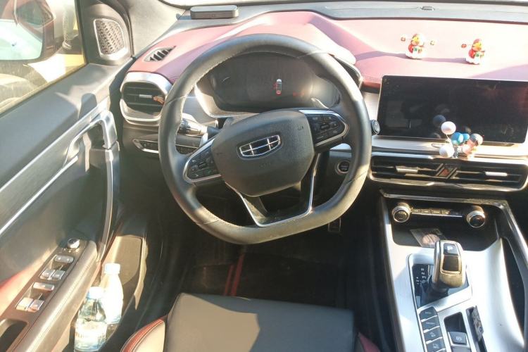Used Geely Auto Coolray 2019 Sport Model 260T DCT Battle China V Standard Steering Wheel