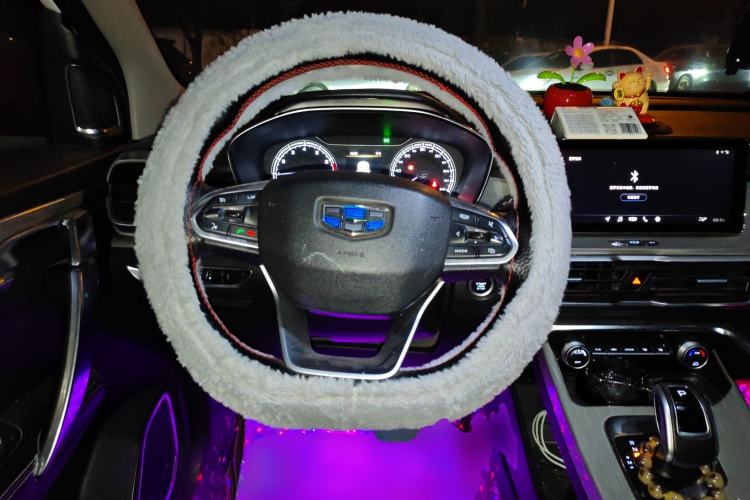 Used Geely Auto Coolray 2019 260T DCT Knight China V Standard Steering Wheel
