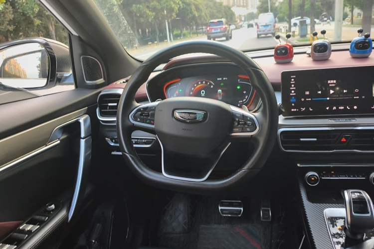 Used Geely Auto Coolray 2019 Sport Model 260T DCT Patrol China V Standard Steering Wheel