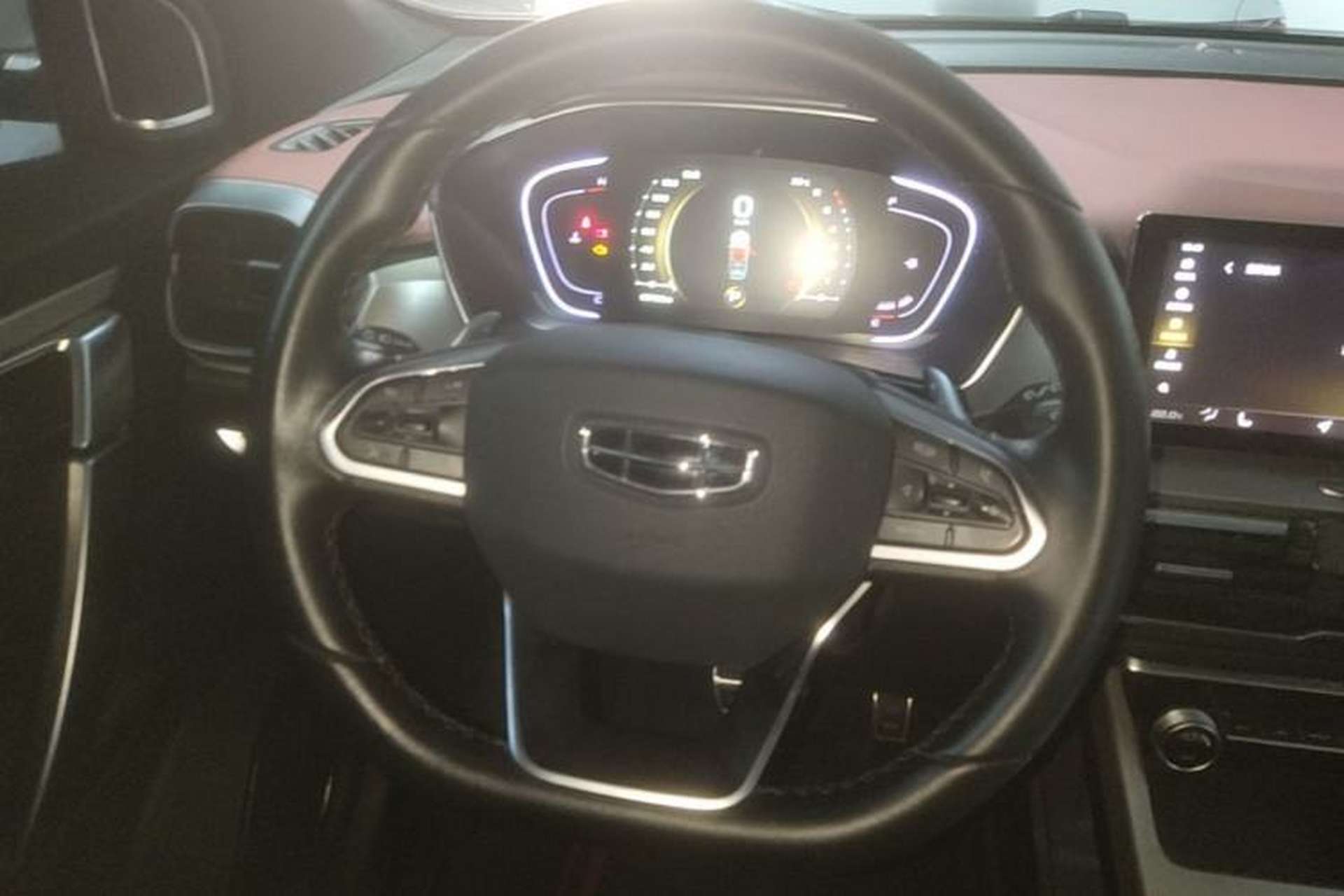 Used Geely Auto Coolray 2019 Sport Version 260T DCT Explorer China VI Standard Steering Wheel