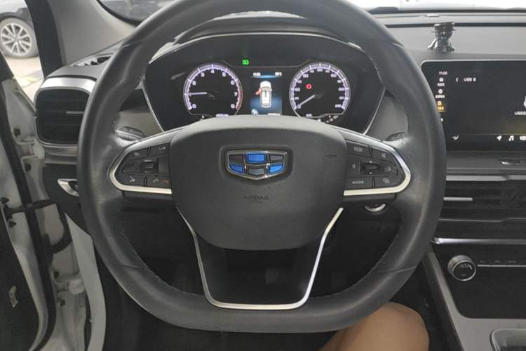 Used Geely Auto Coolray 2019 260T DCT Knight China V Standard Steering Wheel